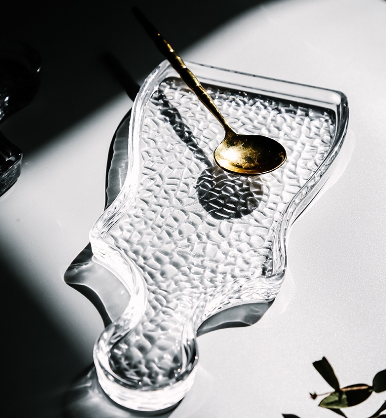 Japanese-style cold-patterned glass plate, exquisite transparent snack plate, creative snack dessert plate, fruit plate, and glass cutting board pic 2