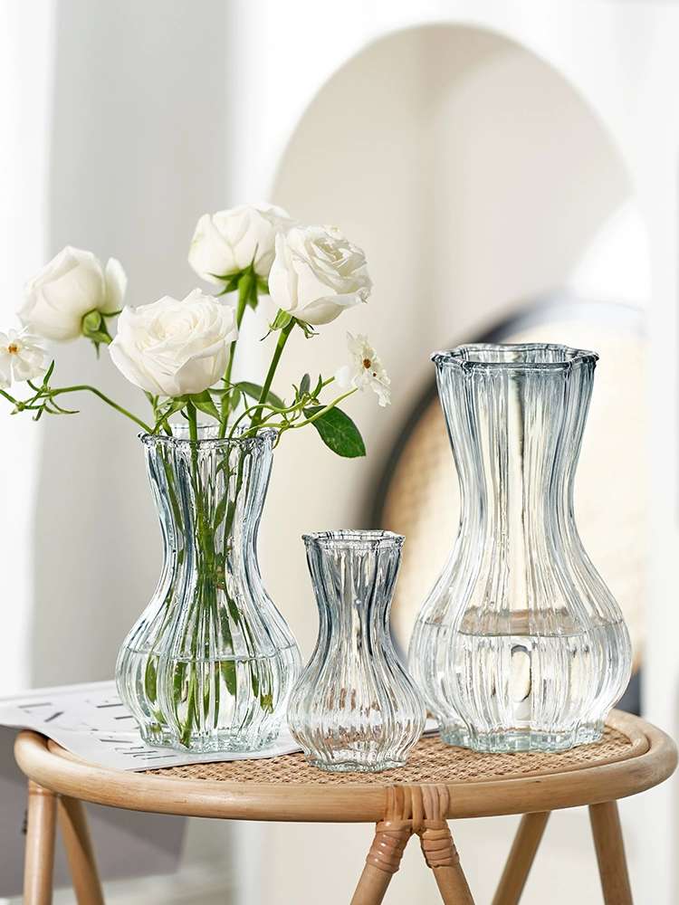 Transparent Vase Glass Creative High Appearance Level Simple Flower Arrangement Lily Flower Dried Flower Vase Application Scenario