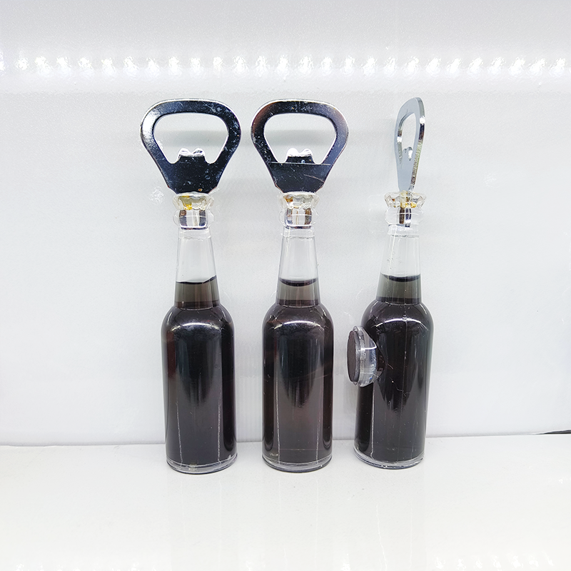 Realistic wine bottle fridge magnet, practical bottle opener, wine bottle screwdriver, bar fun decoration, home decoration, advertising promotion event giveaway, Zhehui Craft 01 Application Scenario