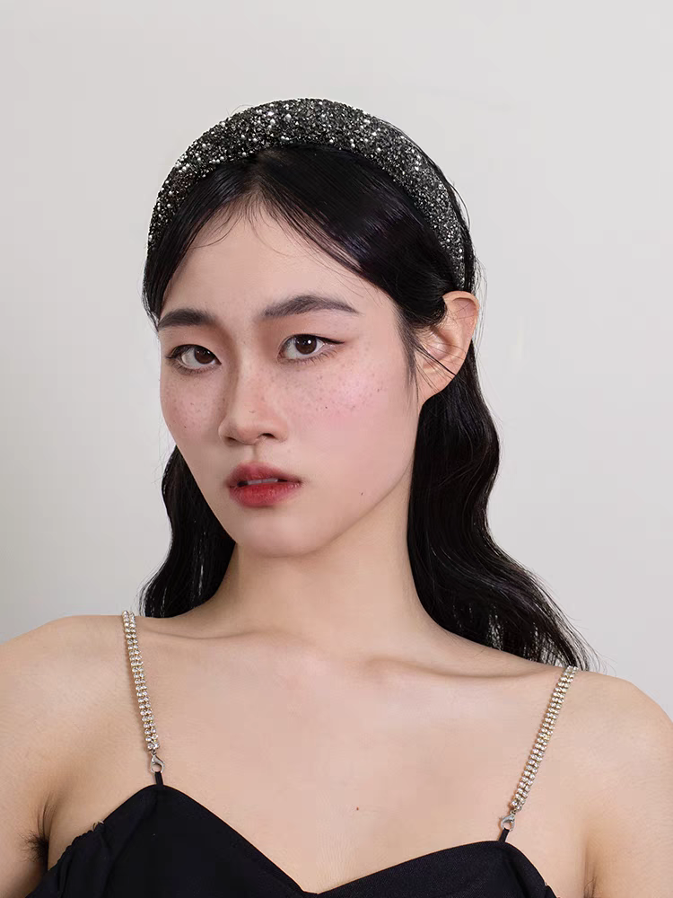 Muheng Accessories' richly diamond-studded rich girl headband Summer fashionable and stylish high-end hair accessory, heavy industry silver headband for women detail image 13