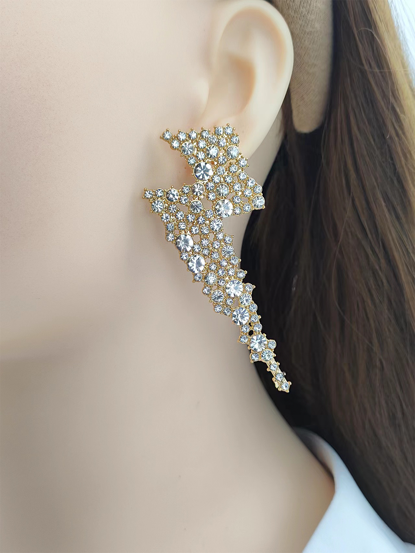 欧美时尚耳饰批发合金镶嵌水钻耳环创意设计闪电几何形耳钉