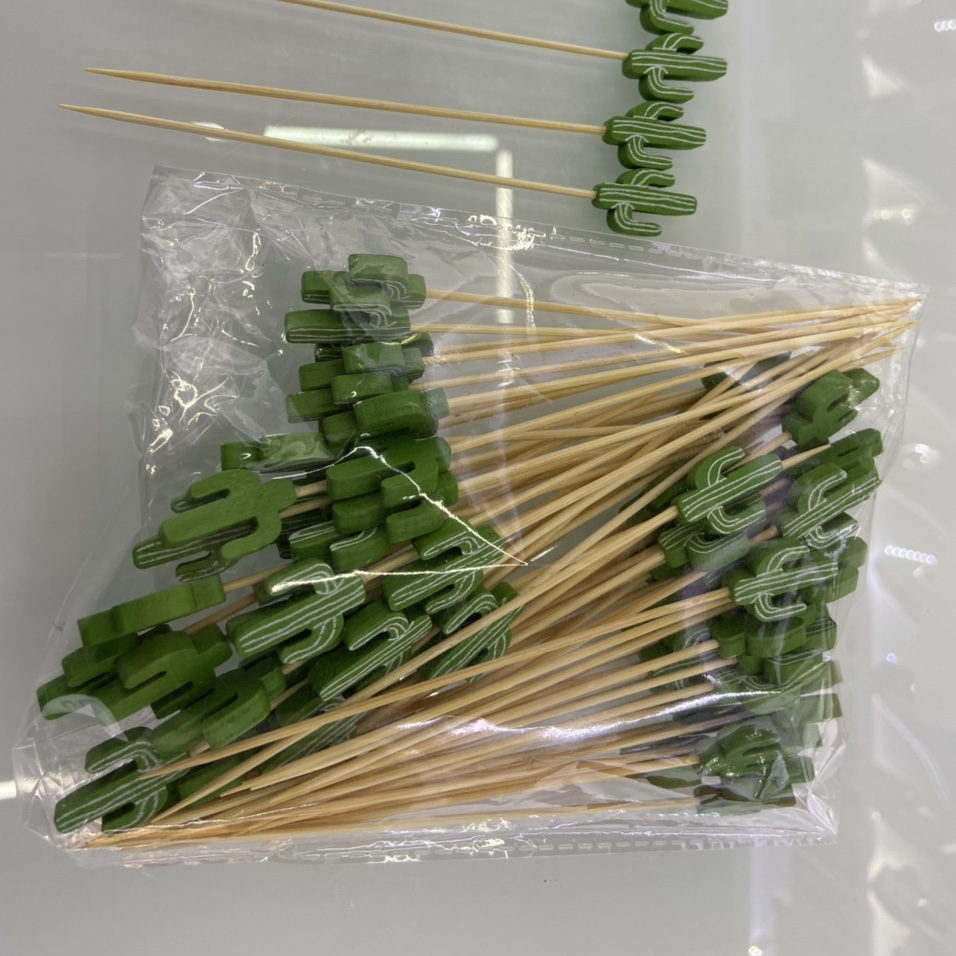 叉子学生户外/商用电热铛/酒水车/藤编托盘/密胺杯子白底实物图