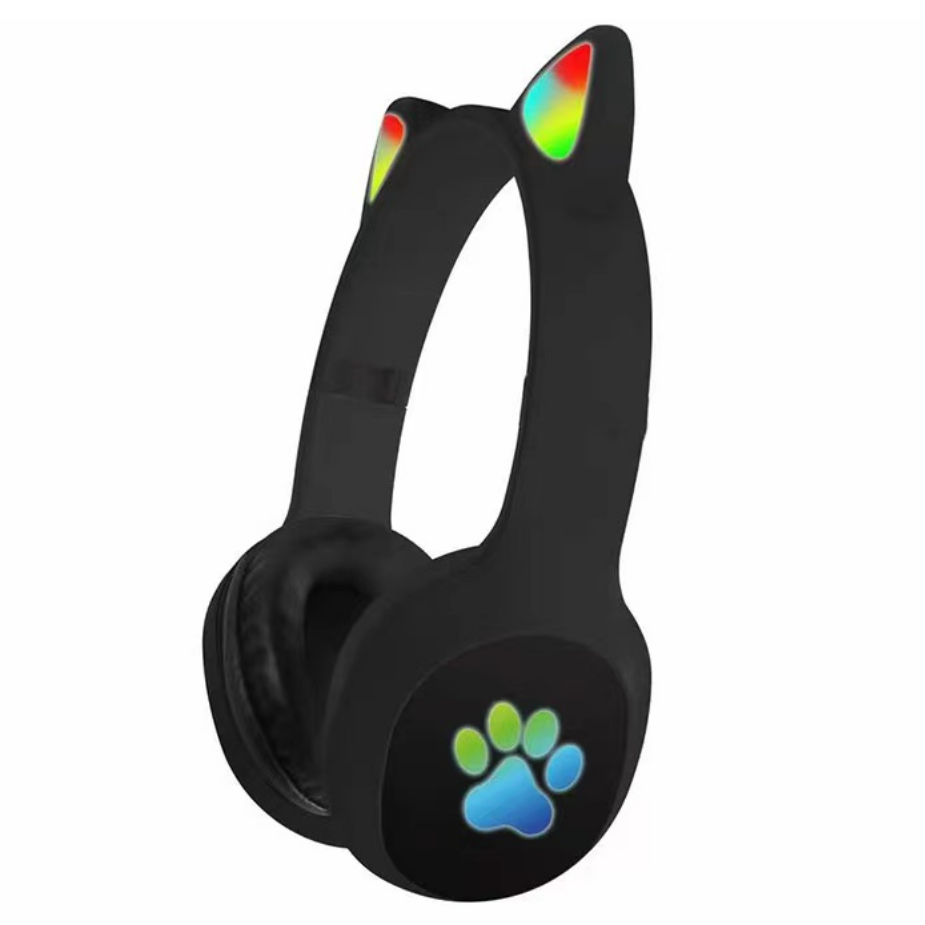 The New Kt-48 Cat Ear Headset Macaron Cute Glowing Color-Changing Wireless Headset Application Scenario