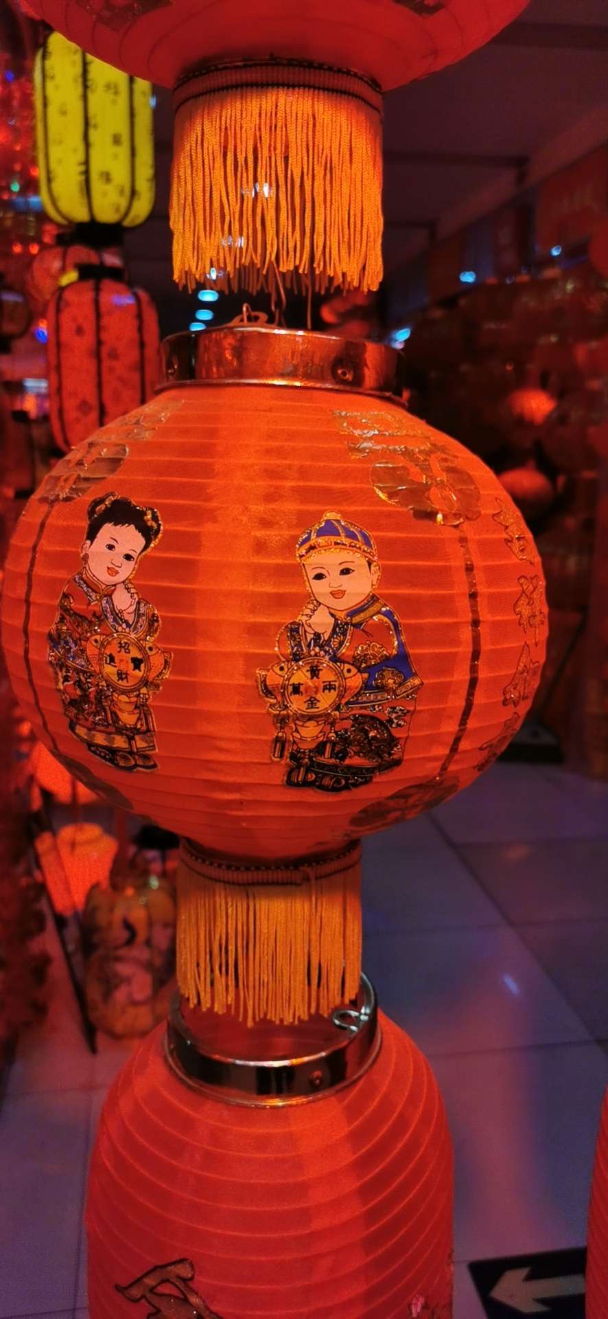 新年节庆文化用品 办公装饰 红色过年灯笼 提手设计 节日氛围增添灯笼，适用于布置场景，出口泰国马来西亚等国家，详情图2