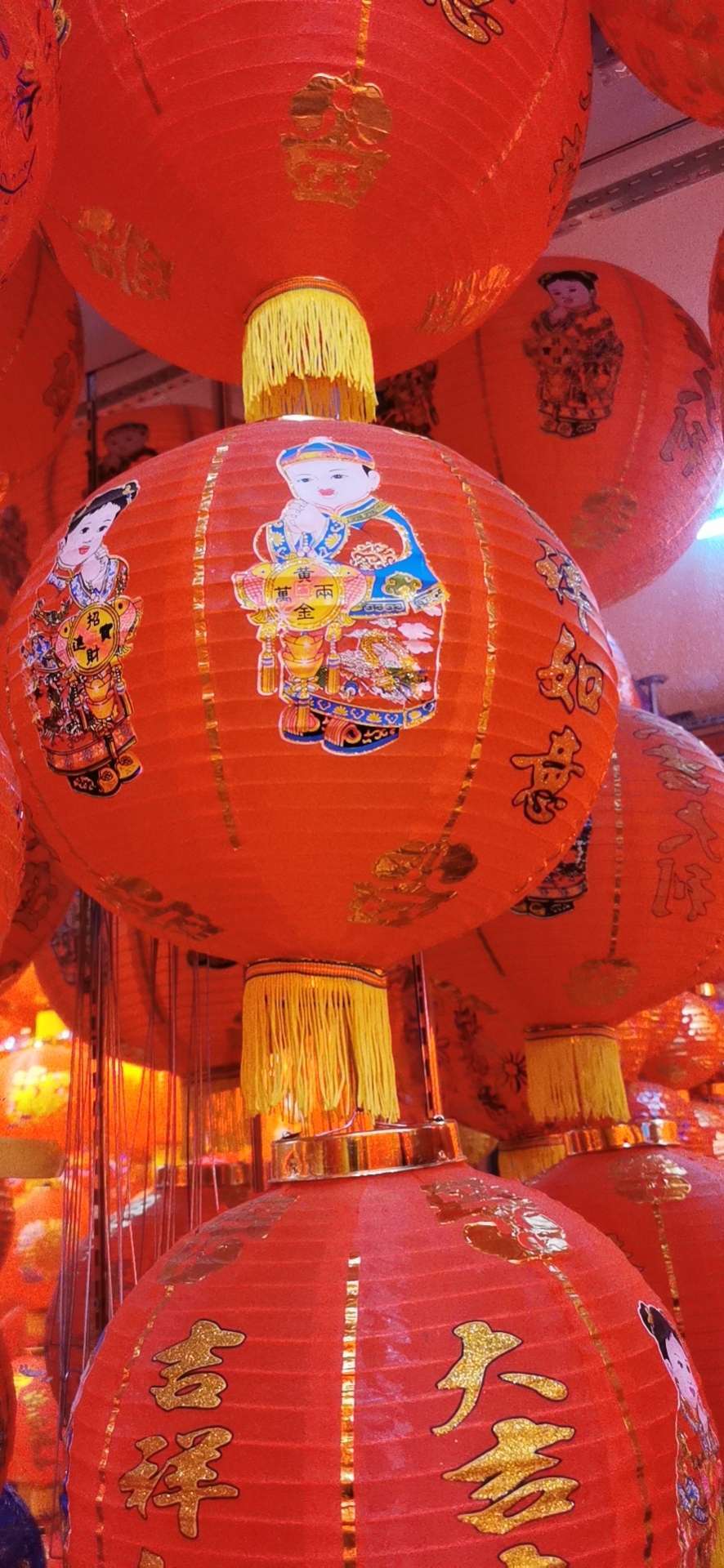 新年节庆文化用品 办公装饰 红色过年灯笼 提手设计 节日氛围增添灯笼，适用于布置场景，出口泰国马来西亚等国家，详情图3