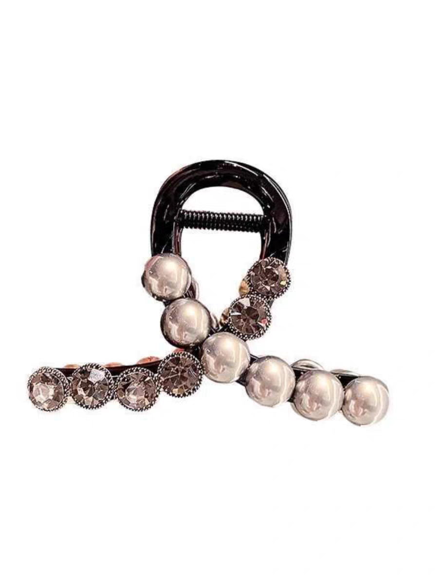 The light luxury style, the grey shark clip with sparkling diamonds, the exquisite and simple gripper at the back of the head, the elegant updo hair accessory and hairpin Item Picture