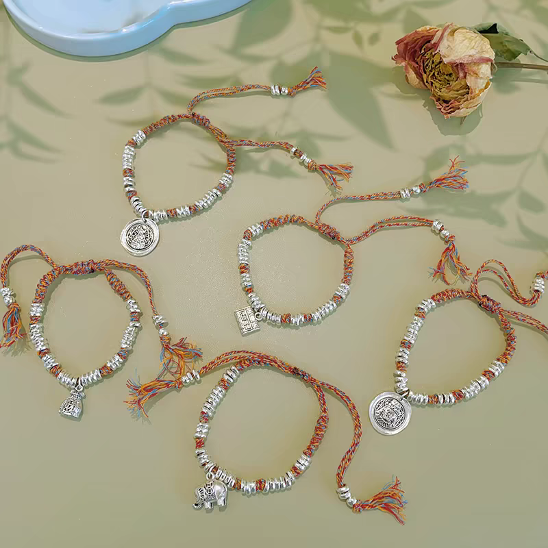 手编碎银手链五彩绳编织手链手串 首饰饰品 手饰精美手链手串 时尚休闲风格 个性创意设计