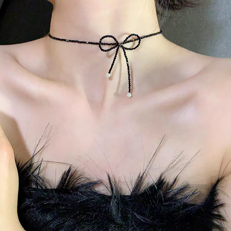 法式水晶蝴蝶结复古黑色简约短款时尚气质锁骨链韩版个性轻奢项链项链女短款