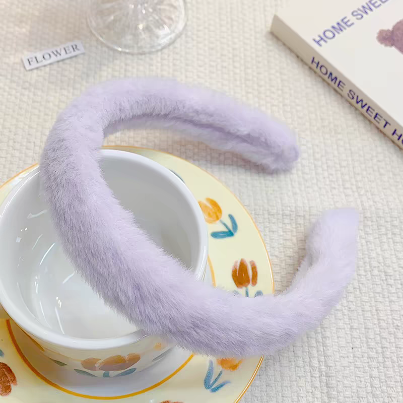 Autumn and winter plush high top hair band 2023 New style, holiday Internet celebrity anti-slip hair clip for washing face, hair braid detail image 11