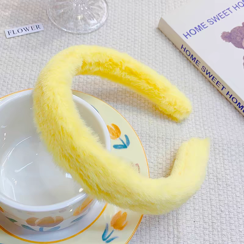 Autumn and winter plush high top hair band 2023 New style, holiday Internet celebrity anti-slip hair clip for washing face, hair braid detail image 14