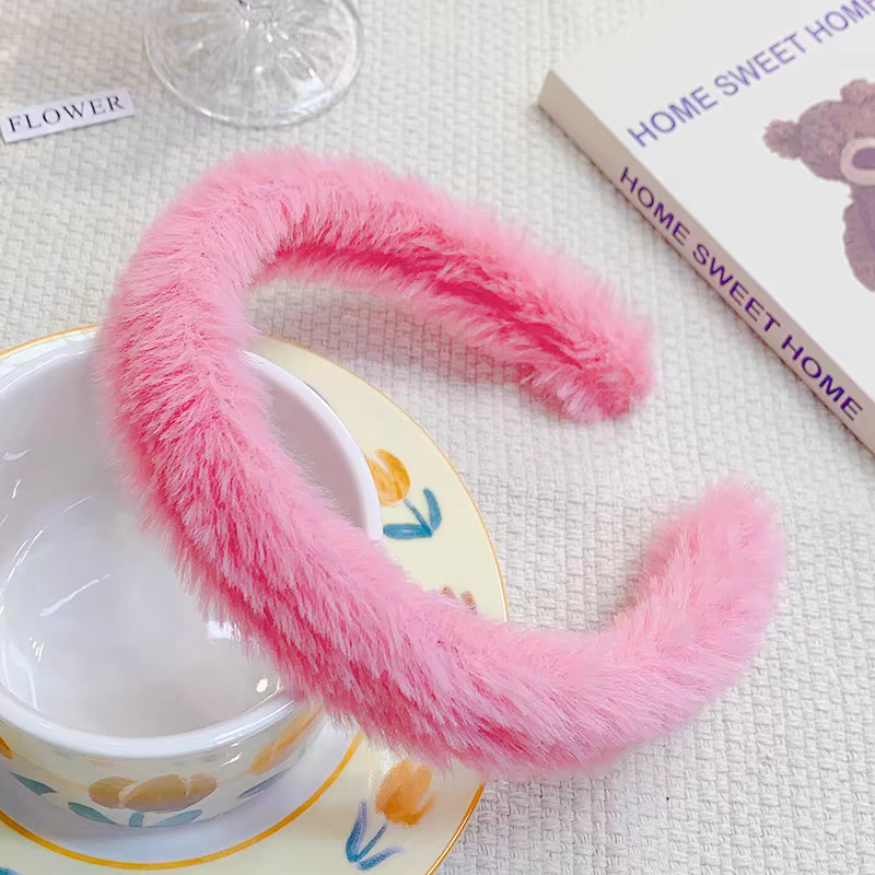 Autumn and winter plush high top hair band 2023 New style, holiday Internet celebrity anti-slip hair clip for washing face, hair braid detail image 3