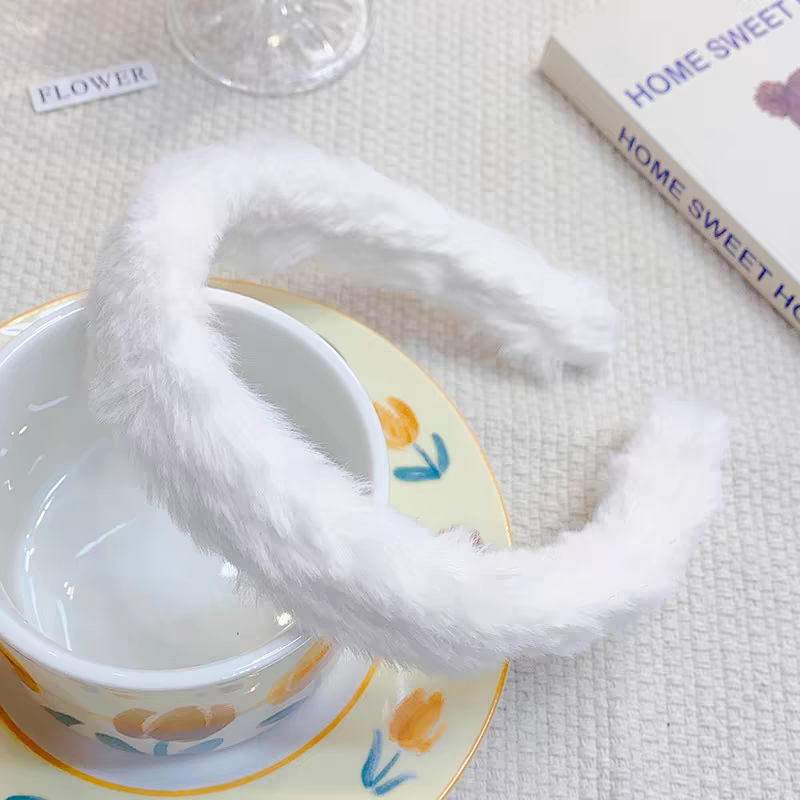 Autumn and winter plush high top hair band 2023 New style, holiday Internet celebrity anti-slip hair clip for washing face, hair braid detail image 15