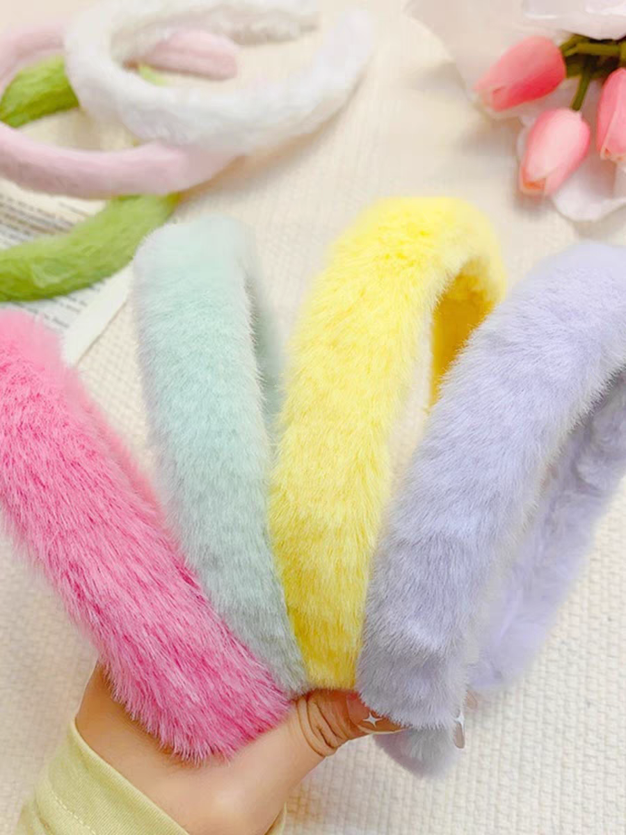 Autumn and winter plush high top hair band 2023 New style, holiday Internet celebrity anti-slip hair clip for washing face, hair braid Item Picture