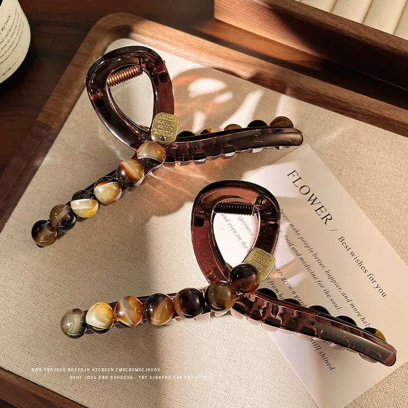 气质抓夹女2024新款高级感鲨鱼夹大号发量多后脑勺盘发发夹头饰细节图