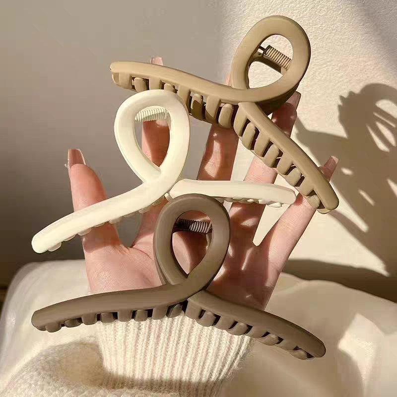 成人鲨鱼夹头饰 发饰精致饰品 优雅气质发梳头饰 独特设计女士头饰 王者风范琳琳饰品详情图12