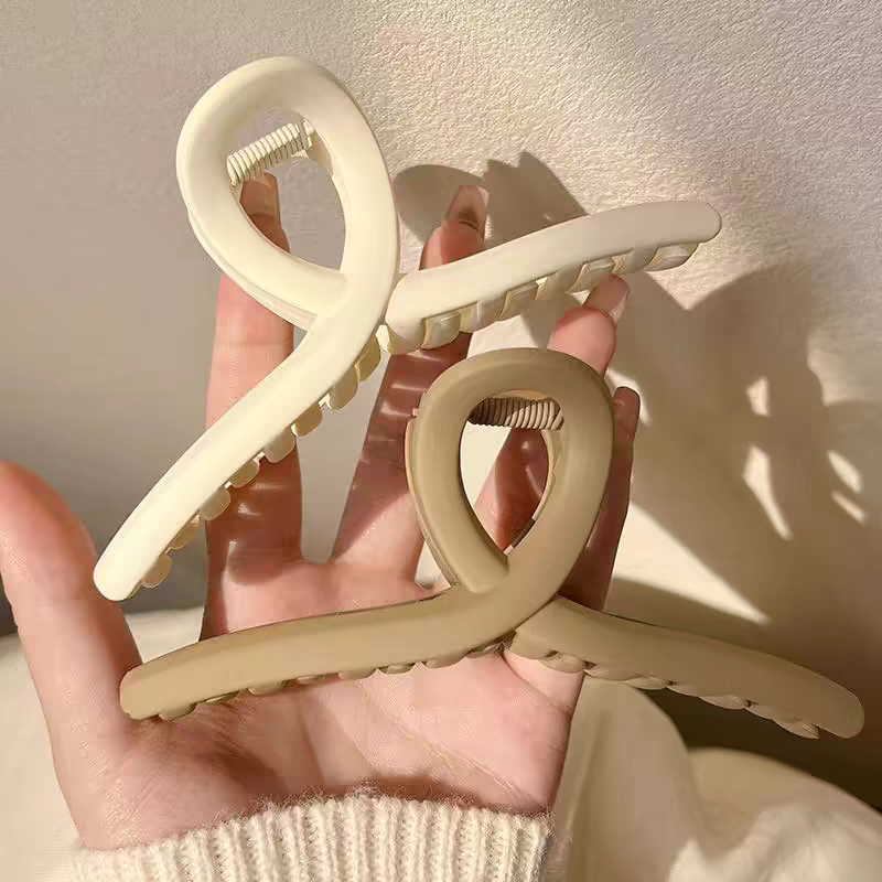 成人鲨鱼夹头饰 发饰精致饰品 优雅气质发梳头饰 独特设计女士头饰 王者风范琳琳饰品详情图11