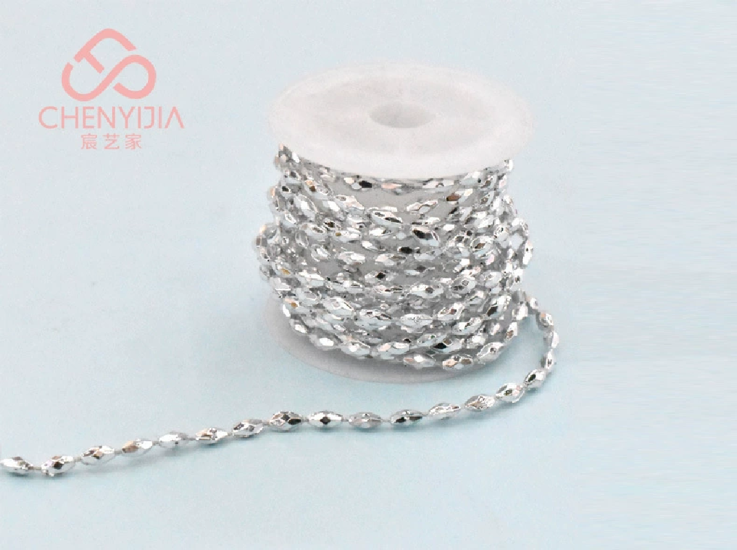 Diamond-shaped plastic string beads come in various colors and packages, with irregular shapes and decorative string beads Item Picture