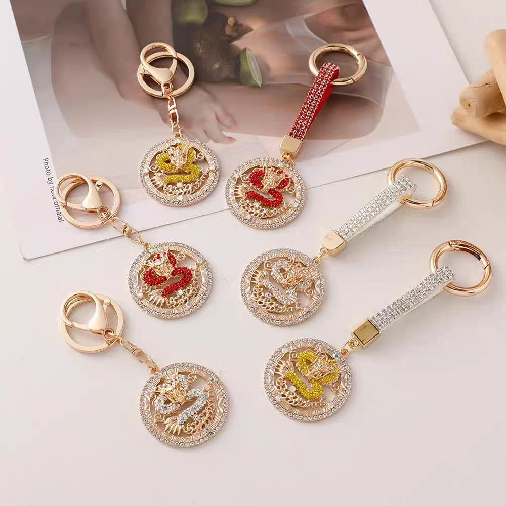 New creative Chinese wind dragon keychain made of alloy for the 12 Chinese zodiac dragons, metal dragon car pendant, zodiac year gift keychain Specification image