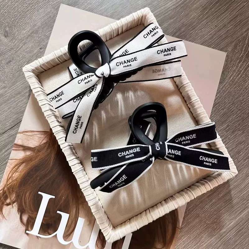 Creative accessories, hair accessories, head accessories series, beautiful hair clips, hairpins, grab clips, fashionable women's hair accessories, unique design, elegant style Specification image