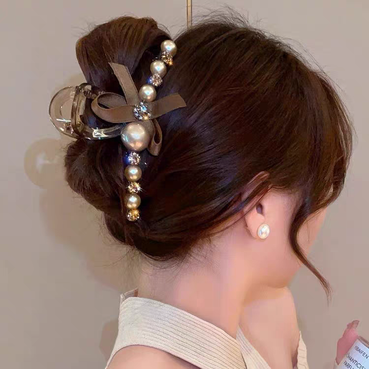 The national trend series features a light luxury bow clip, a female hair clip, a shark clip at the back of the head, a simple and elegant style, an elegant updo hair clip, and creative claw accessories Specification image