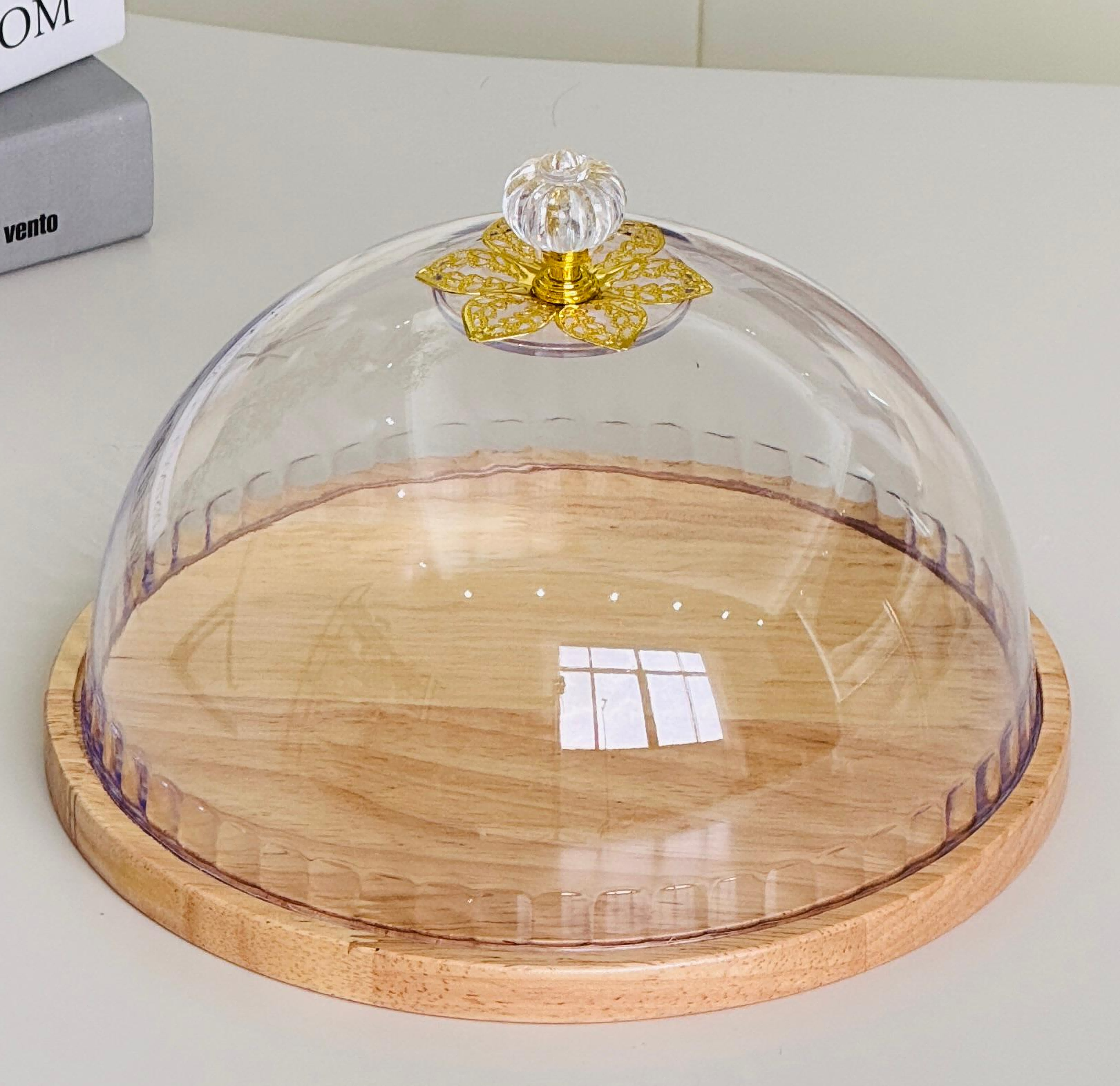 Bamboo and wood Order 5 snack, fruit and cake plates, practical home use, dust-proof transparent cover, dessert tray, wooden products, fruit store place tasting plate with cover, fruit bamboo and wood display plate, cake and pastry tray with transparent PC round dust-proof cover Item Picture