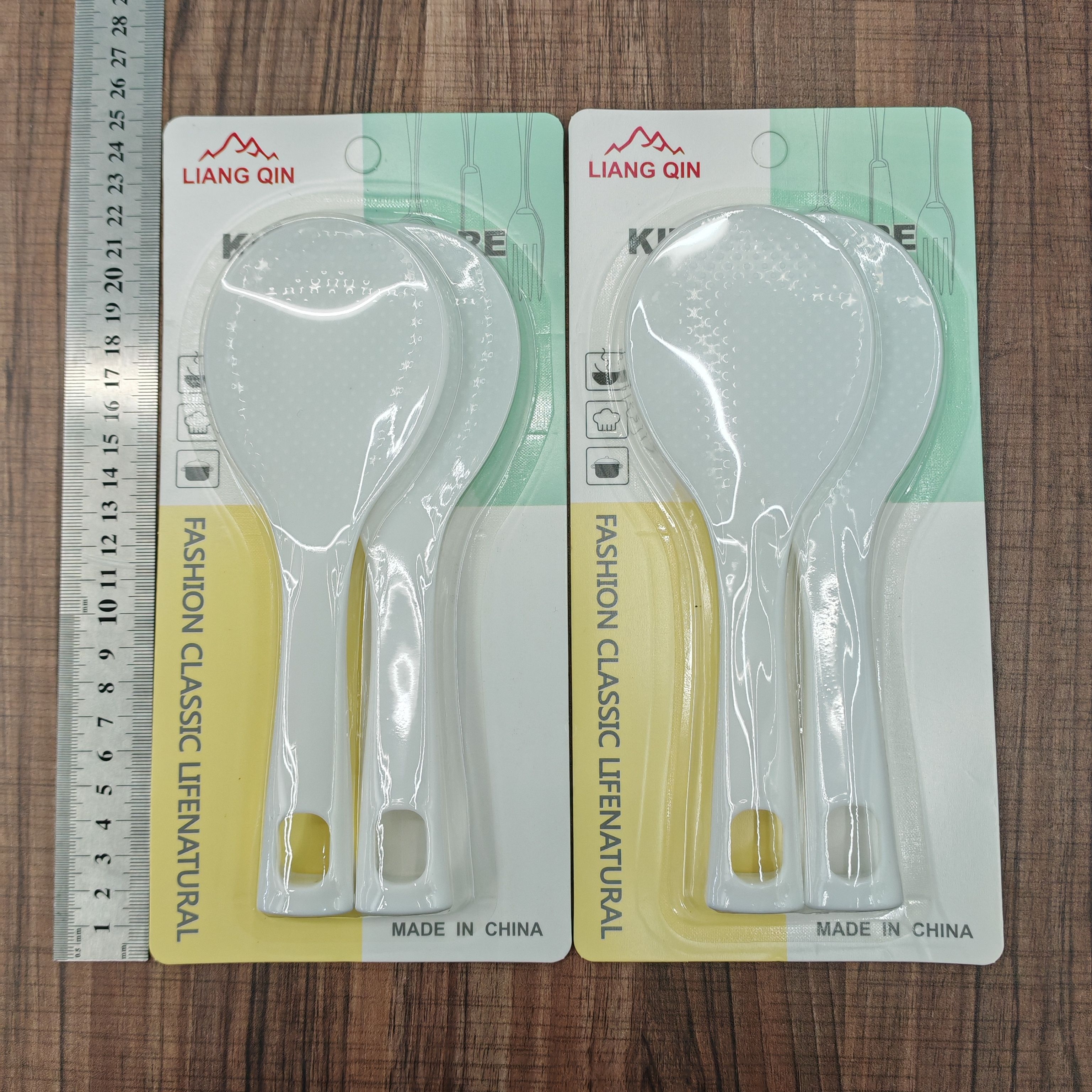 不锈钢锅厨具/锅铲/塑料厨具/厨具厨房用品/不锈钢餐具白底实物图