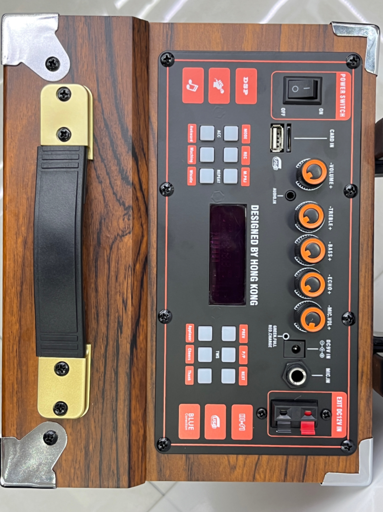 Square dance audio equipment, outdoor karaoke speaker, high-power wooden audio equipment with wireless microphone, Bluetooth trolley mobile audio equipment, cross-border wooden high-volume 40W trolley wireless audio equipment, outdoor square dance mobile portable Bluetooth audio equipment Application Scenario