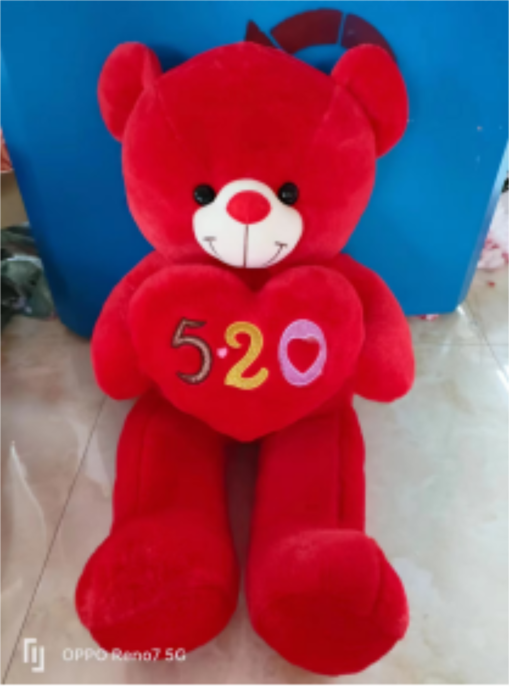 A variety of red heart-hugging bears in the vertical version Item Picture