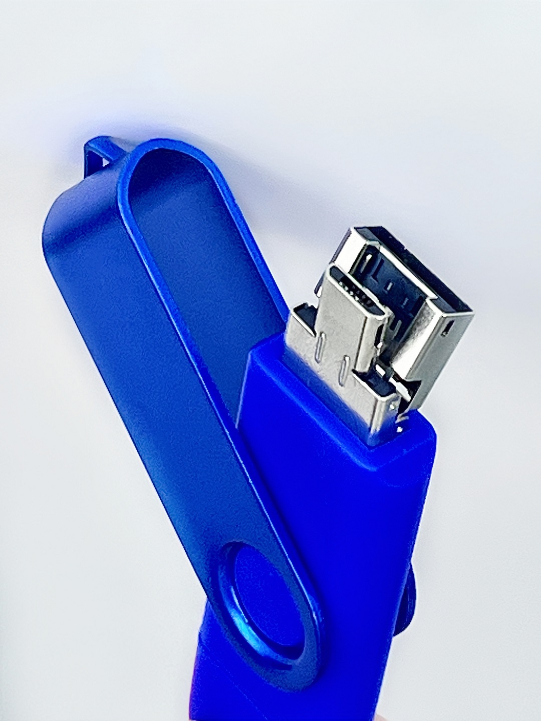 Wholesale USB flash drives, capable of engraving and printing logos, company business exhibitions, rotating gifts, 3-in-1 USB flash drives, and USB flash drives details Picture