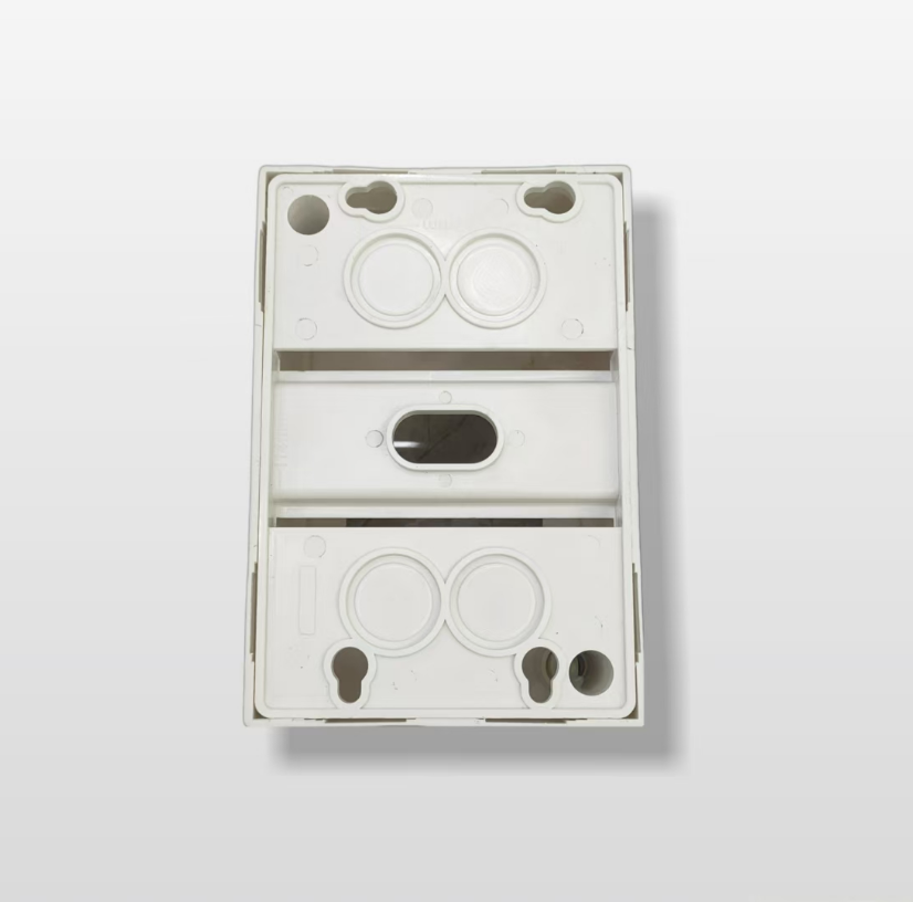 电箱/配电箱/电表箱/DVR电源箱白底实物图