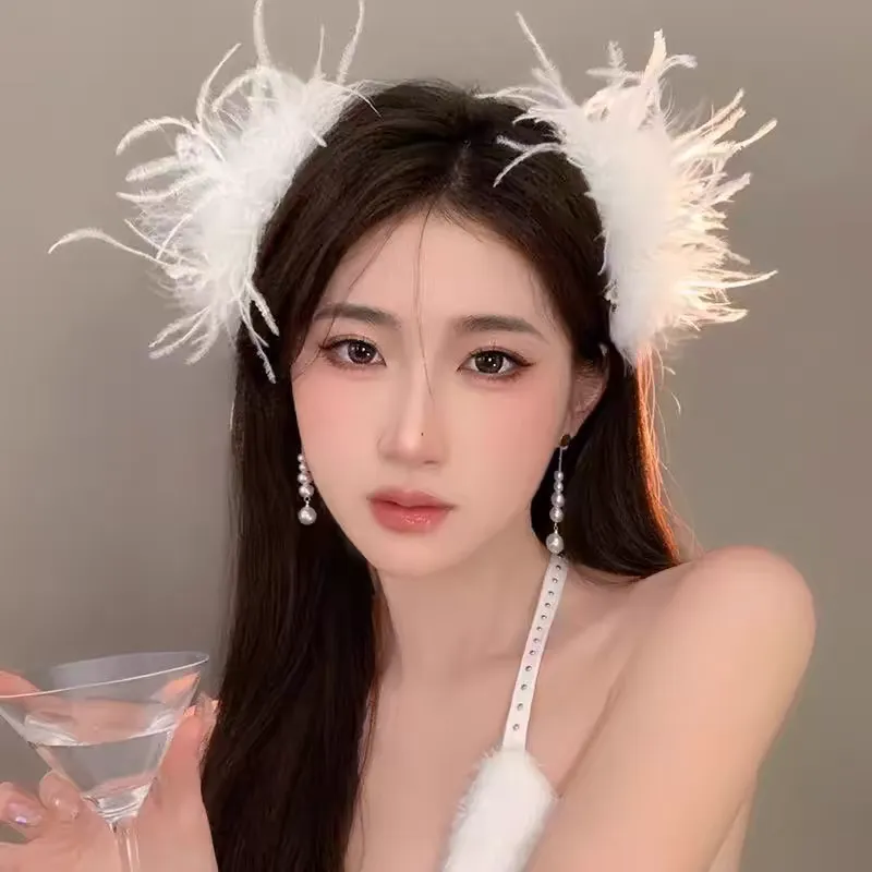 Super fairy ostrich feather hair clip, white headwear, the same style as the Internet celebrity side clip hair clip, fairy hair accessory, plush autumn and winter hair accessory detail image 4