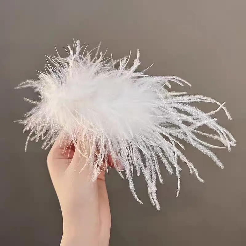 Super fairy ostrich feather hair clip, white headwear, the same style as the Internet celebrity side clip hair clip, fairy hair accessory, plush autumn and winter hair accessory detail image 6
