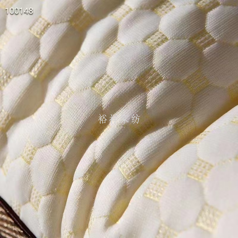 The pillow core protects the cervical vertebrae and helps sleep. It is specially designed for home and hotel use and is a single person's whole head Item Picture