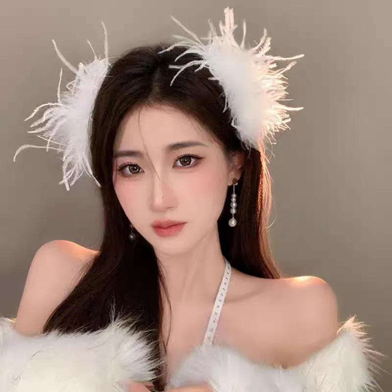Super fairy ostrich feather hair clip, white headwear, the same style as the Internet celebrity side clip hair clip, fairy hair accessory, plush autumn and winter hair accessory detail image 5