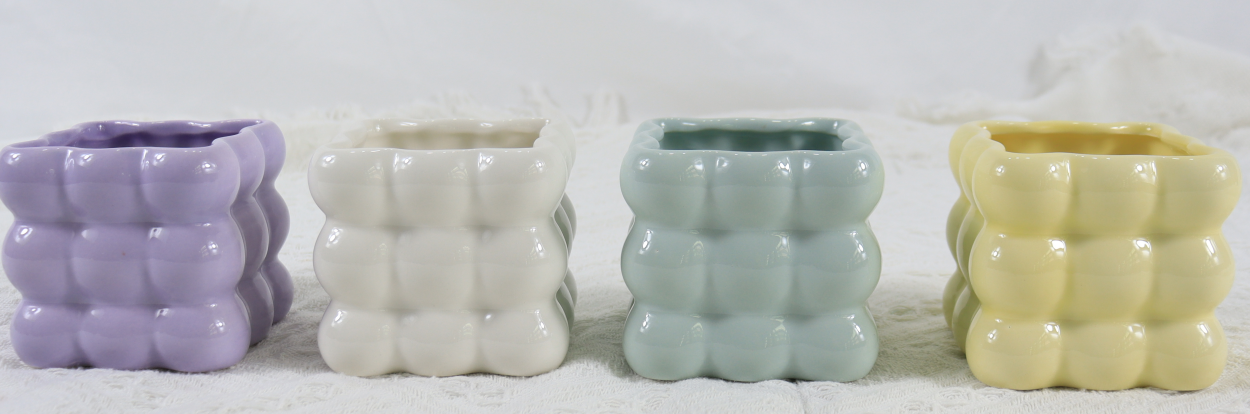 摆件/陶瓷花瓶/陶瓷/陶瓷烟灰缸/精品花瓶产品图