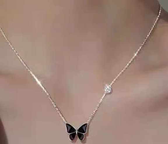 黑色蝴蝶项链女轻奢小众设计感高级锁骨链2024新款爆款潮产品图