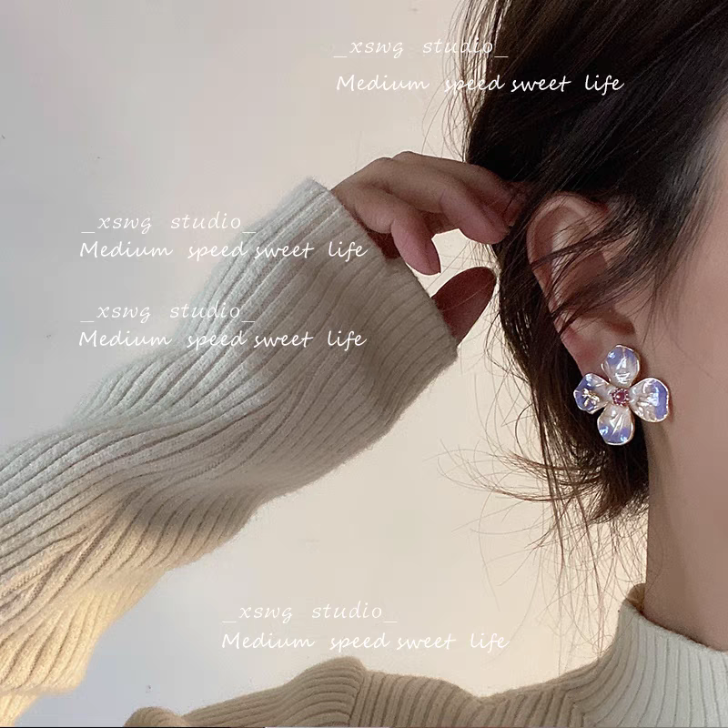 1218饰品店 创意饰品 独特设计耳饰 精致小巧耳钉 时尚女士