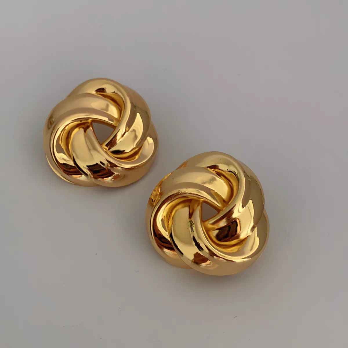 Half summer el mismo estilo - europa y américa viento caliente alta sensibilidad pendientes de metal simple temperamento personalidad atmosférica pendientes detail image 2