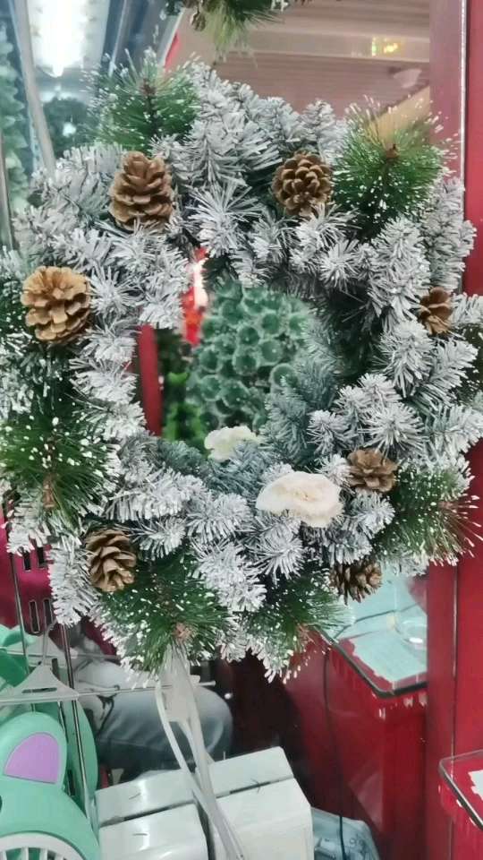 专业生产各种规格圣诞树，松针树，PE混合圣诞树飞雪花圣诞树飞雪花圣诞树详情图5