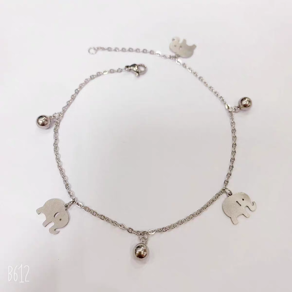 Hot-selling Amazon titanium steel, stainless steel, and steel-colored bracelets and anklets for women, dozens of simple styles, versatile, original manufacturer details Picture