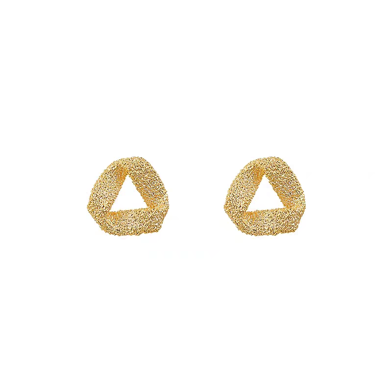 Francés temperamento moda retro plata agujas pendientes triángulo oro esmerilado plata luz lujo alto sentido de los aretes orejeras mujeres Item Picture