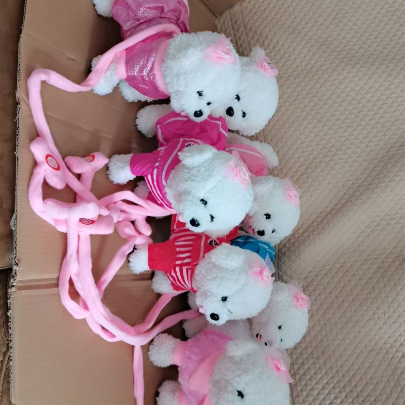 Battery version, 120 songs, with English and Vietnamese versions of the puppy doll pic 1