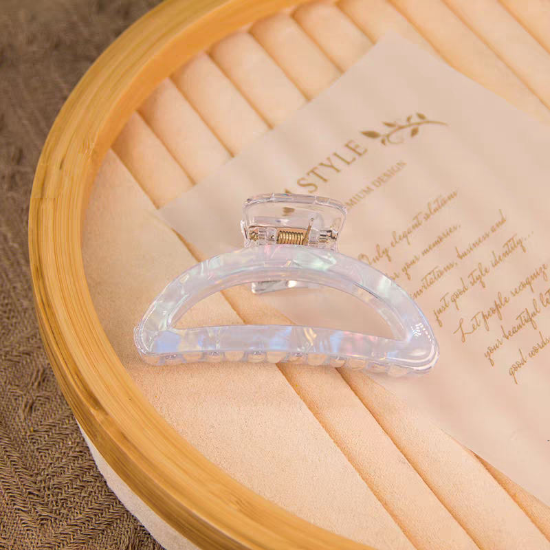 A high-end acrylic hairpin for women in 2024, with a large amount of hair at the back of the head and a shark hairpin Specification image
