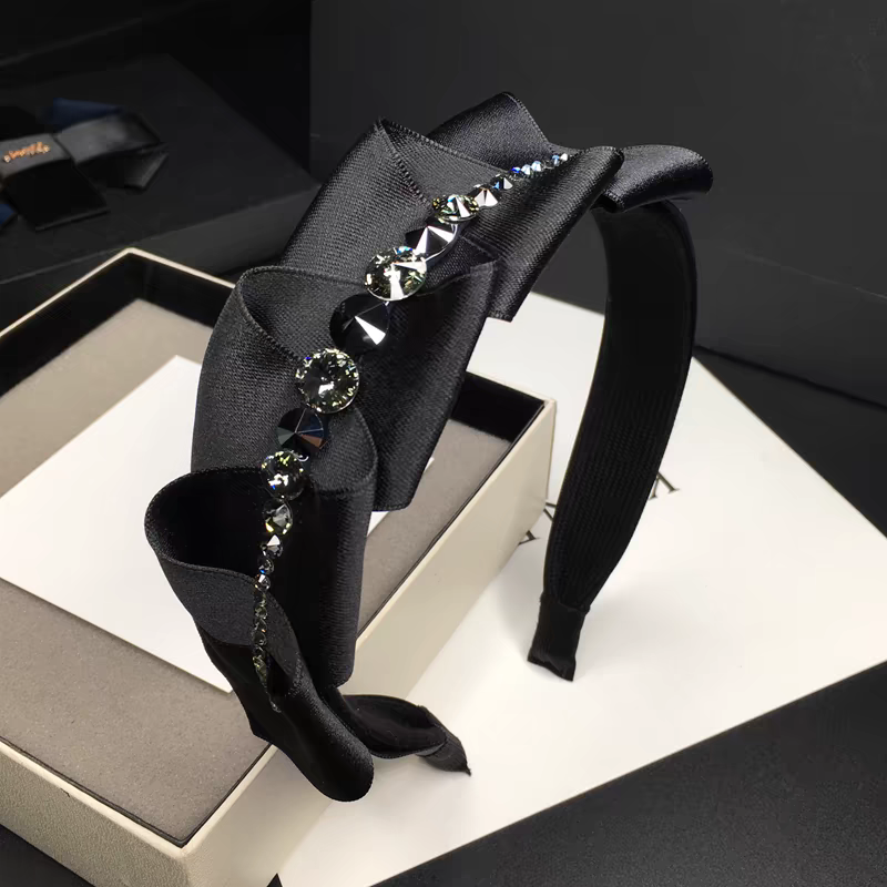 Diamond-encrusted hair bands, crystal water diamond headbands, Korean diamond-encrusted hair clips, simple, elegant and stylish hair accessories detail image 6