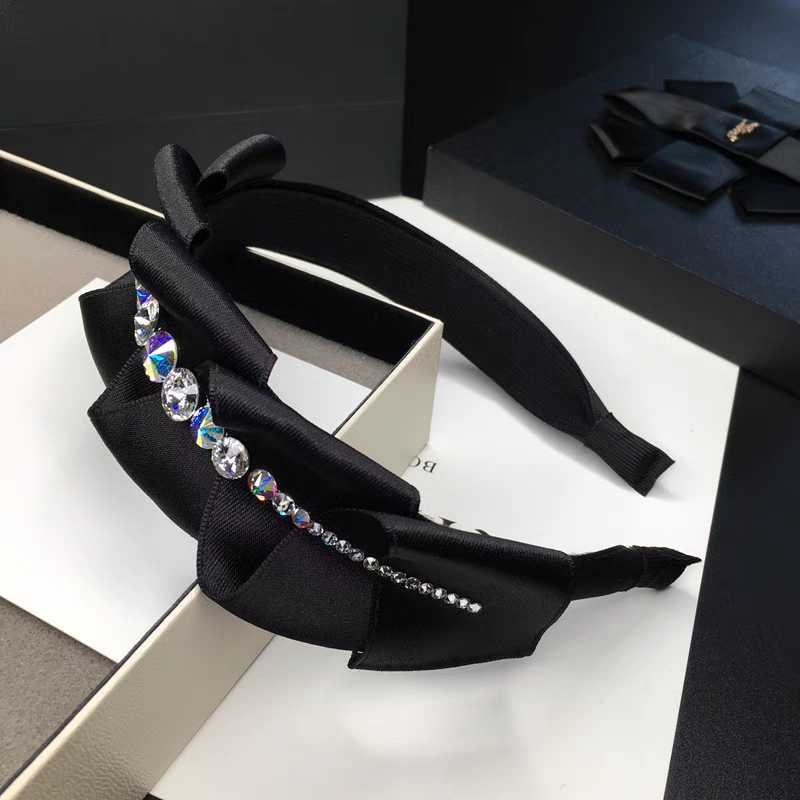 Diamond-encrusted hair bands, crystal water diamond headbands, Korean diamond-encrusted hair clips, simple, elegant and stylish hair accessories detail image 2