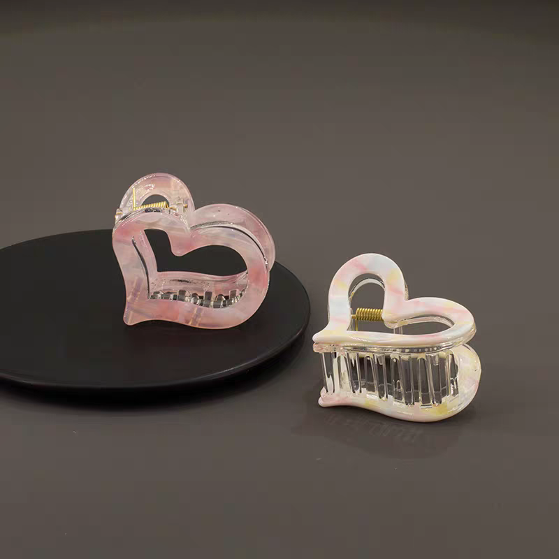 2025 New Spring high-end style, small volume, high-quality back hair clip, shark clip, a popular hair accessory for women Specification image