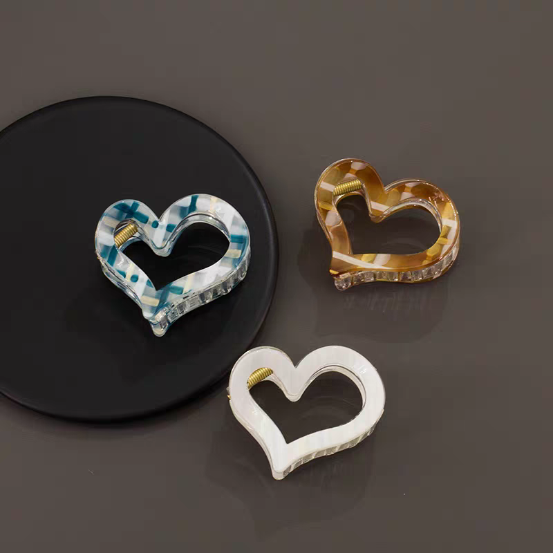 2025 New Spring high-end style, small volume, high-quality back hair clip, shark clip, a popular hair accessory for women detail image 4
