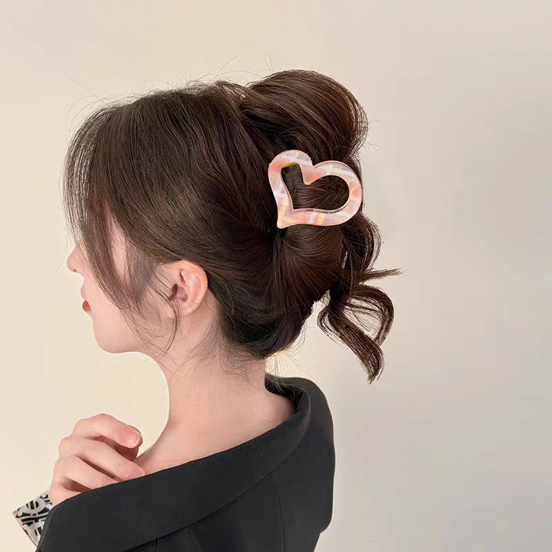 2025 New Spring high-end style, small volume, high-quality back hair clip, shark clip, a popular hair accessory for women