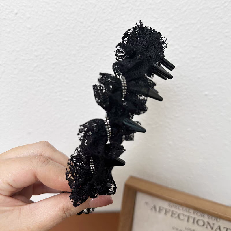 A light luxury and high-end style, hand-wrapped lace rhindiamond hair band, hair trimming and combing comb, elegant and refined headband, hair clip for women detail image 3