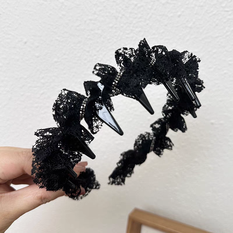 A light luxury and high-end style, hand-wrapped lace rhindiamond hair band, hair trimming and combing comb, elegant and refined headband, hair clip for women Item Picture